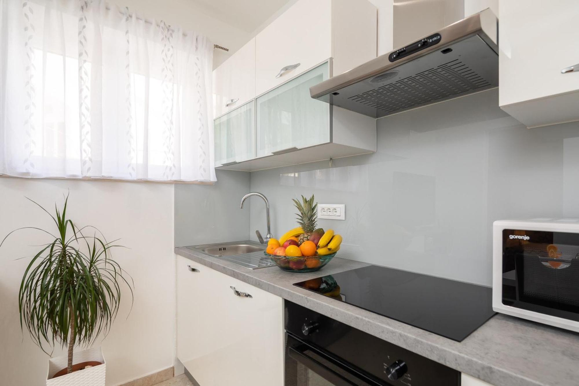 FBA Family Beach Apartments Omiš Zimmer foto